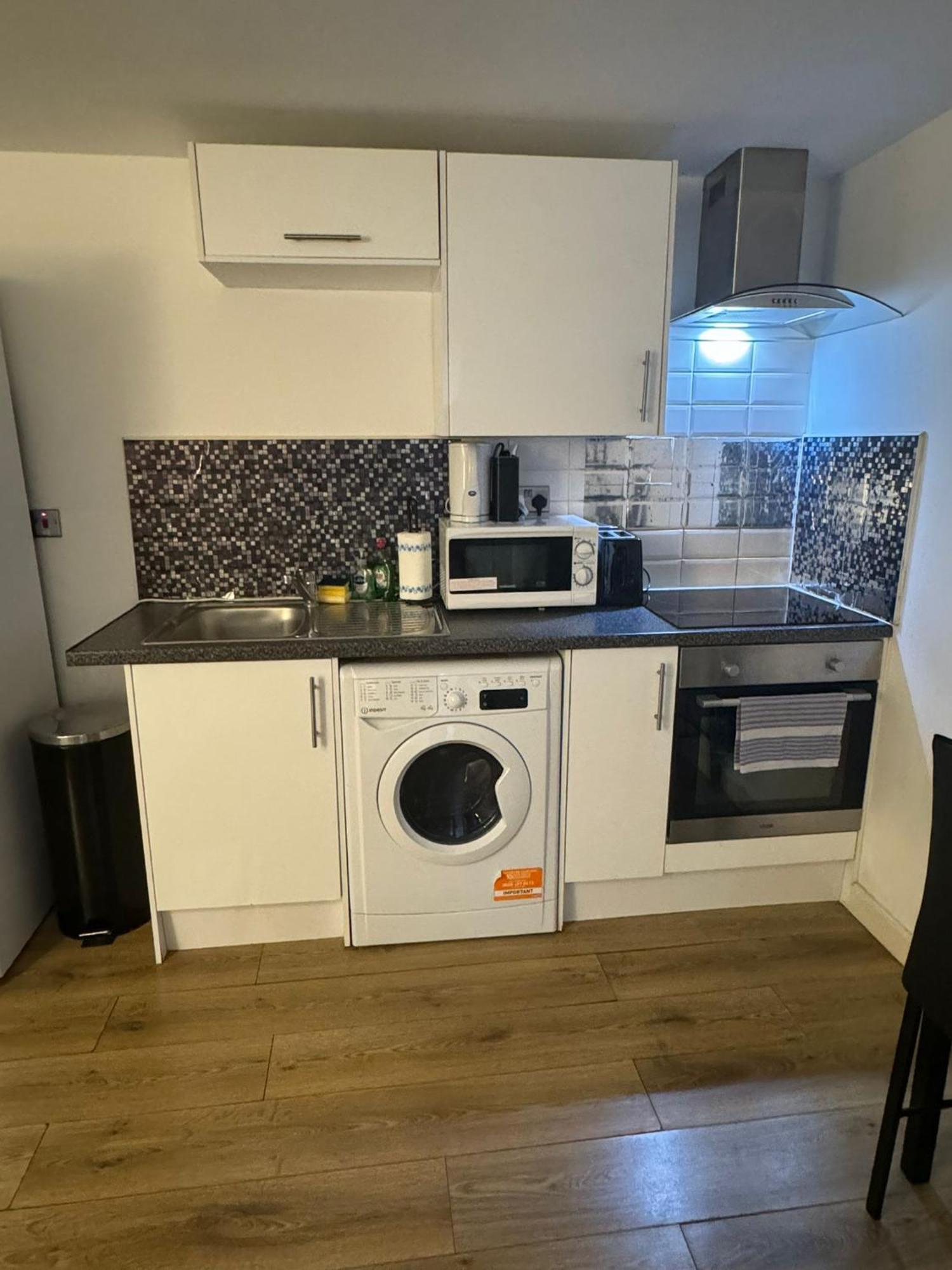 Cozy Two Bedroom Apartment Sleeps 6 Near Camden Market Hw10 London Exterior photo